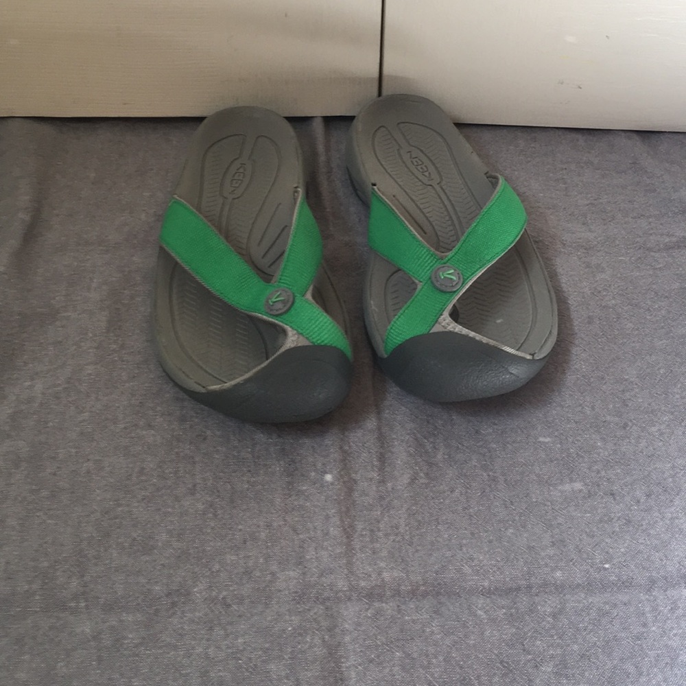Keen Waimea sandals NWOT
